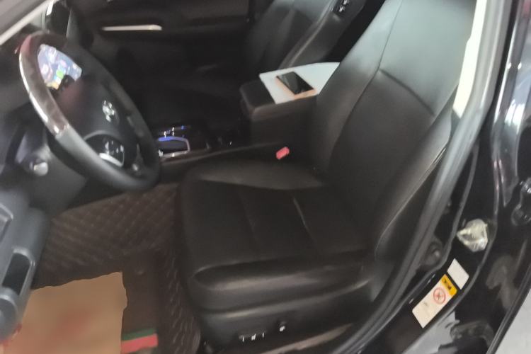 Used Toyota Camry 2016 2.0G 10th Anniversary Leading Edition Left Front Seat