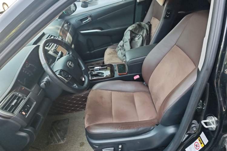 Used Toyota Camry 2016 2.5G 10th Anniversary Deluxe Navigation Edition Left Front Seat