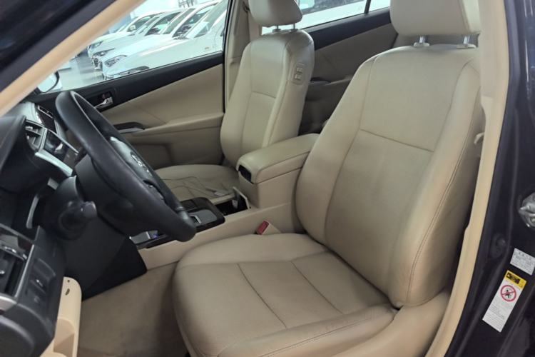 Used Toyota Camry 2016 2.0G 10th Anniversary Leading Edition Left Front Seat
