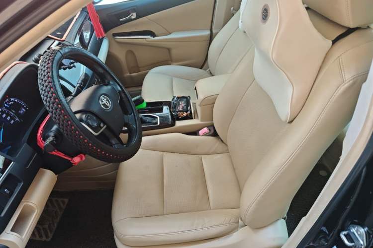 Used Toyota Camry 2016 2.0G 10th Anniversary Leading Edition Left Front Seat
