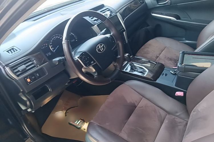 Used Toyota Camry 2016 2.5G 10th Anniversary Deluxe Navigation Edition Left Front Seat