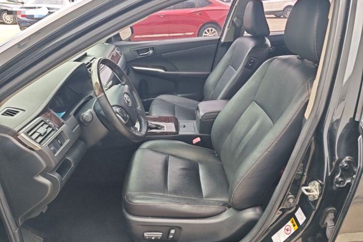 Used Toyota Camry 2016 2.0G 10th Anniversary Leading Edition Left Front Seat