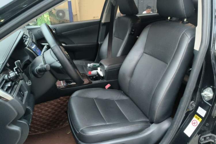 Used Toyota Camry 2016 2.0G 10th Anniversary Leading Edition Left Front Seat