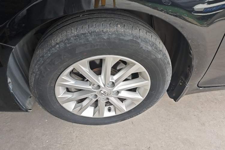Used Toyota Camry 2016 2.0G 10th Anniversary Leading Edition Left Front Wheel Hub