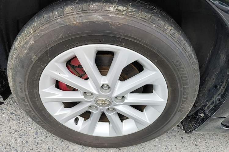 Used Toyota Camry 2016 2.0G 10th Anniversary Leading Edition Left Front Wheel Hub