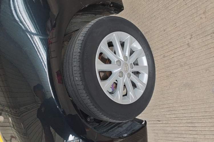 Used Toyota Camry 2016 2.0G 10th Anniversary Leading Edition Left Front Wheel Hub