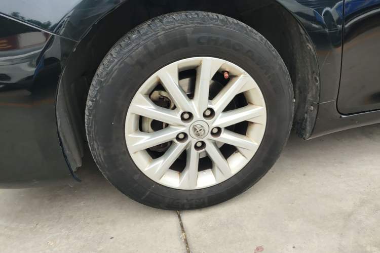 Used Toyota Camry 2016 2.0E 10th Anniversary Elite Edition Left Front Wheel Hub