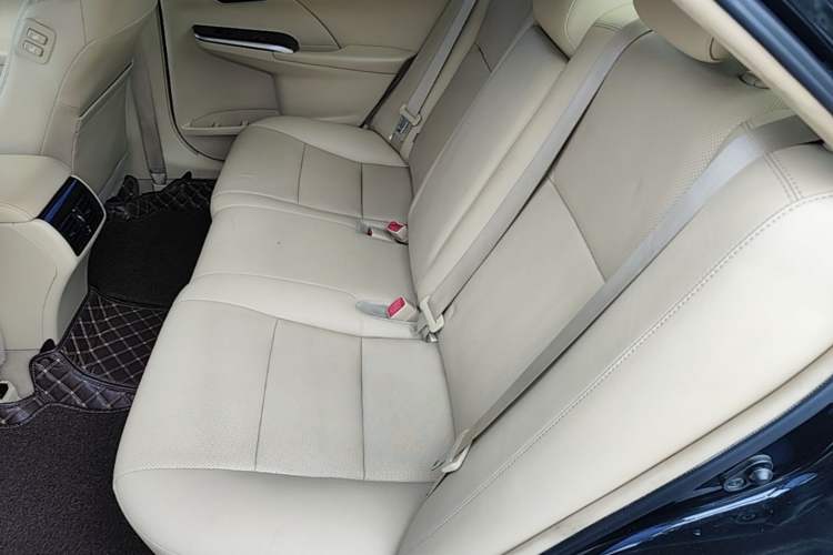 Used Toyota Camry 2016 2.0G 10th Anniversary Leading Edition Left Rear Seat