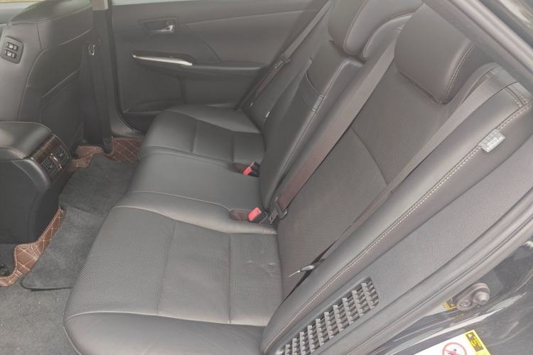 Used Toyota Camry 2016 Dual-Engine 2.5 HG 10th Anniversary Deluxe Navigation Edition Left Rear Seat