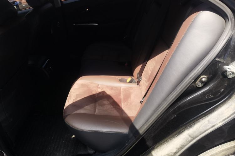 Used Toyota Camry 2016 2.5G 10th Anniversary Deluxe Navigation Edition Left Rear Seat