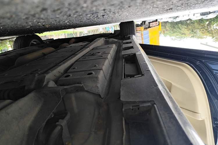 Used Toyota Camry 2016 2.0G 10th Anniversary Leading Edition Left Side Sill