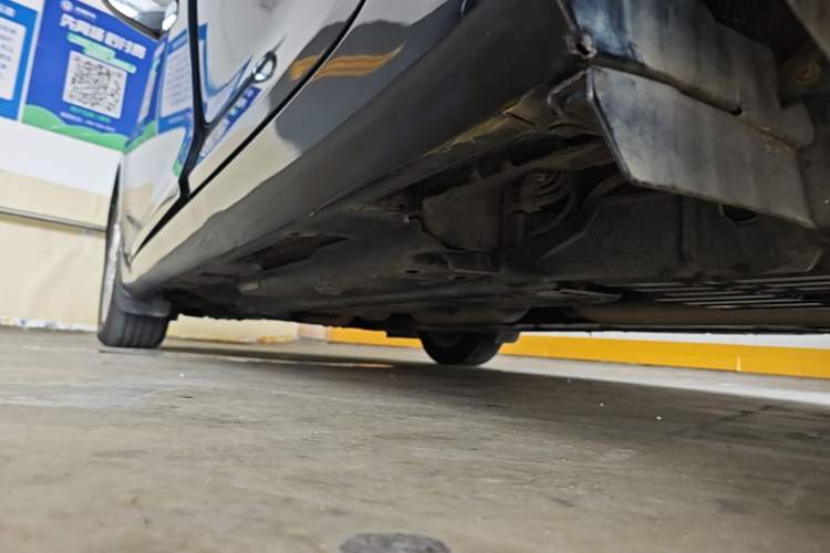 Used Toyota Camry 2016 2.0G 10th Anniversary Leading Edition Left Side Sill