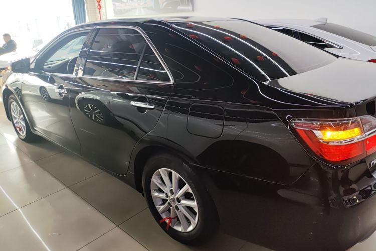 Used Toyota Camry 2016 2.0G 10th Anniversary Leading Edition Left Side