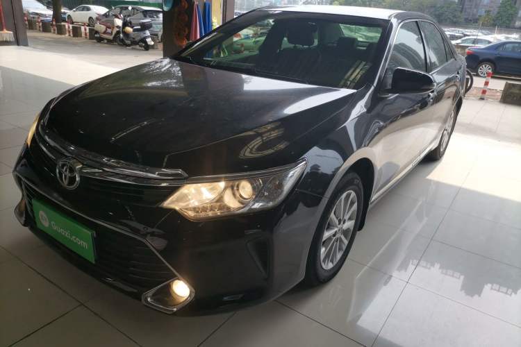 Used Toyota Camry 2016 2.0G 10th Anniversary Leading Edition Guazi used car, China used car export, Used car for sale, Used  cars, Cheapest cars for sale