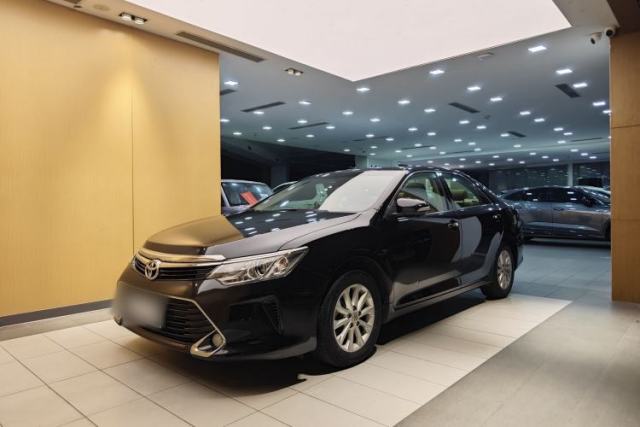 Used Toyota Camry 2016 2.0E 10th Anniversary Elite Edition