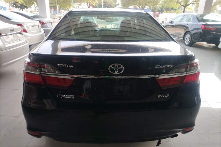Used Toyota Camry 2016 2.0G 10th Anniversary Leading Edition Rear