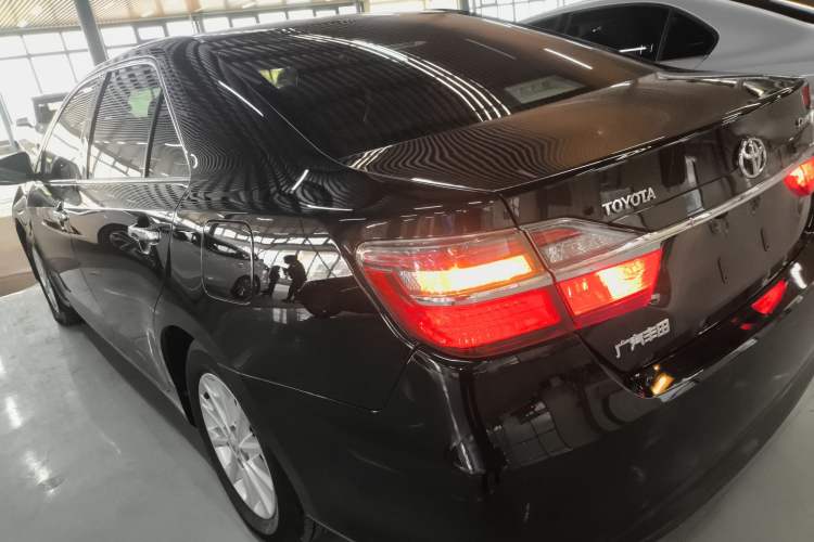 Used Toyota Camry 2016 2.0E 10th Anniversary Elite Edition Rear Left 45 Deg