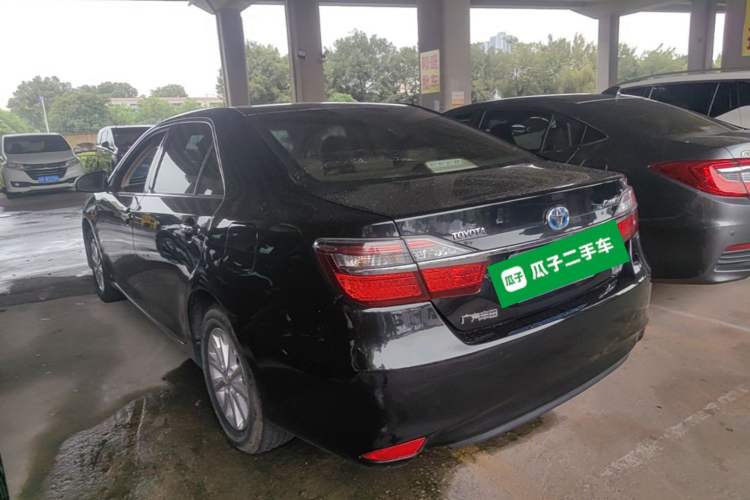Used Toyota Camry 2016 Dual-Engine 2.5 HG 10th Anniversary Deluxe Navigation Edition Rear Left 45 Deg