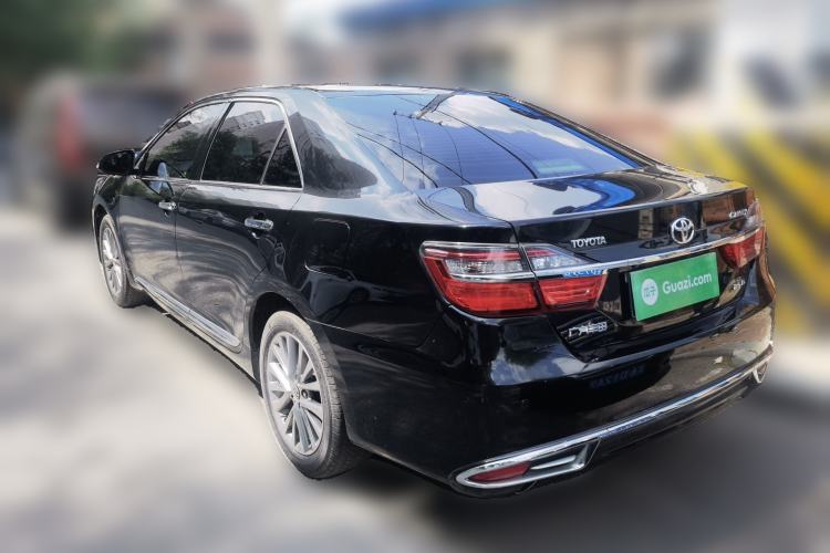 Used Toyota Camry 2016 2.5G 10th Anniversary Deluxe Navigation Edition Rear Left 45 Deg
