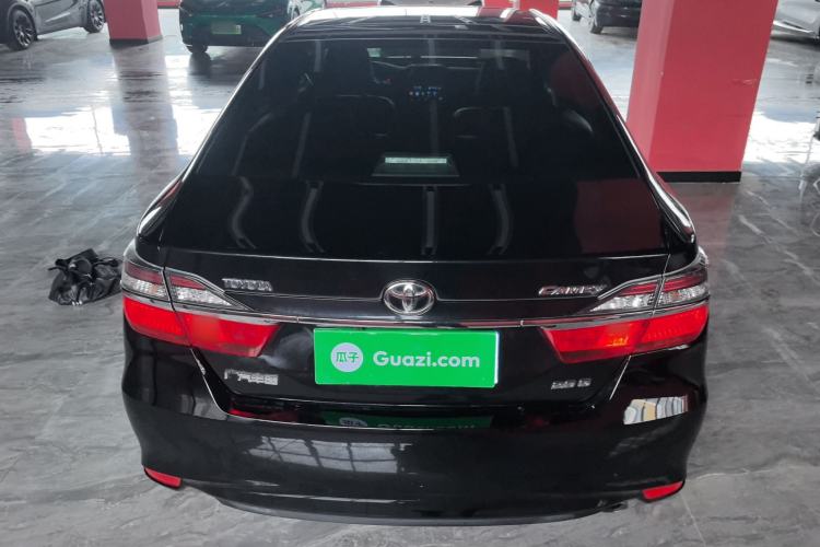 Used Toyota Camry 2016 2.0G 10th Anniversary Leading Edition Rear