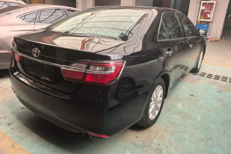 Used Toyota Camry 2016 2.0G 10th Anniversary Leading Edition Rear Right 45 Deg
