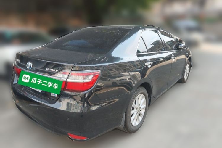 Used Toyota Camry 2016 Dual-Engine 2.5 HG 10th Anniversary Deluxe Navigation Edition Rear Right 45 Deg