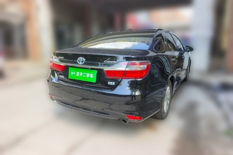Used Toyota Camry 2016 Dual-Engine 2.5 HG 10th Anniversary Deluxe Navigation Edition Rear Right 45 Deg