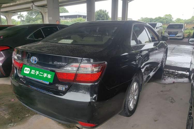 Used Toyota Camry 2016 Dual-Engine 2.5 HG 10th Anniversary Deluxe Navigation Edition Rear Right 45 Deg