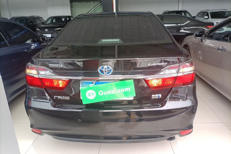Used Toyota Camry 2016 Dual-Engine 2.5 HG 10th Anniversary Deluxe Navigation Edition Rear