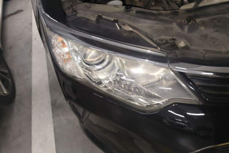Used Toyota Camry 2016 2.0G 10th Anniversary Leading Edition Right Front Headlight