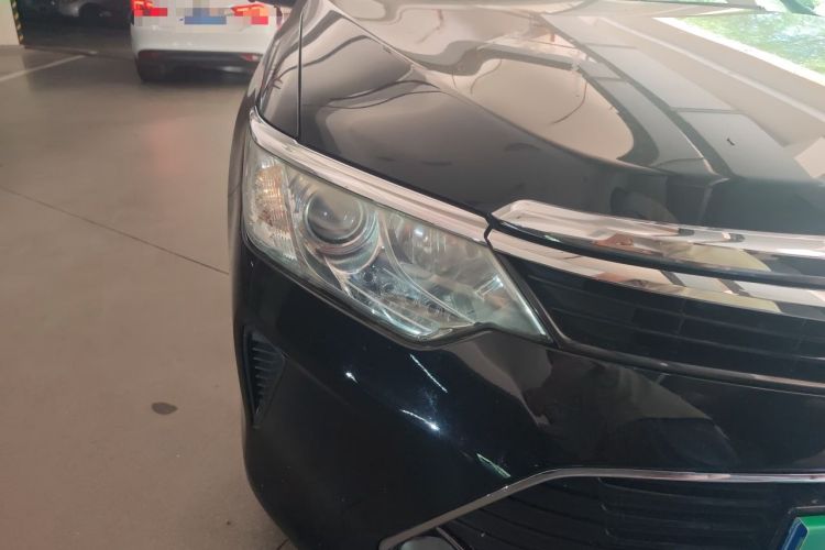 Used Toyota Camry 2016 2.0G 10th Anniversary Leading Edition Right Front Headlight