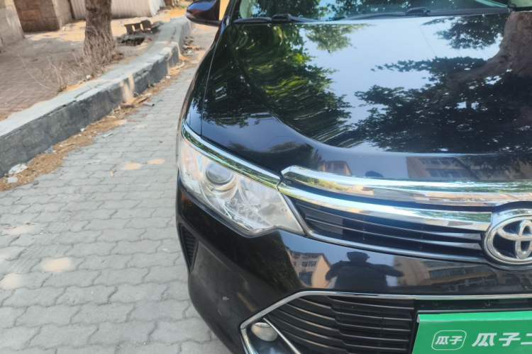 Used Toyota Camry 2016 2.0E 10th Anniversary Elite Edition Right Front Headlight