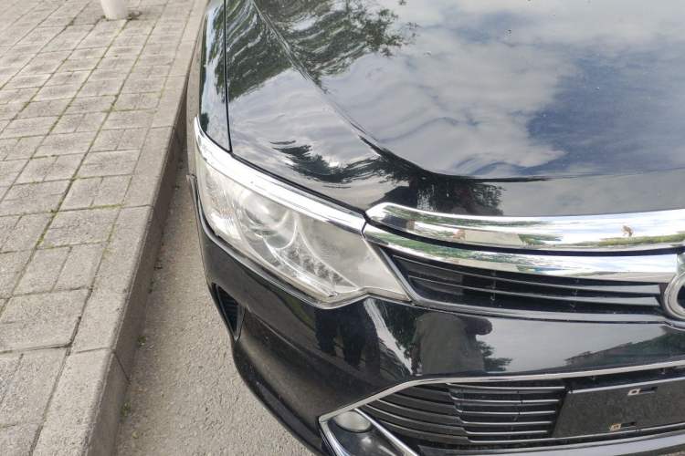 Used Toyota Camry 2016 2.0G 10th Anniversary Leading Edition Right Front Headlight