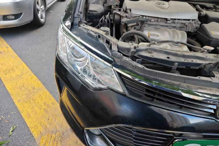 Used Toyota Camry 2016 2.0G 10th Anniversary Leading Edition Right Front Headlight