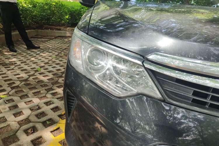 Used Toyota Camry 2016 2.0G 10th Anniversary Leading Edition Right Front Headlight