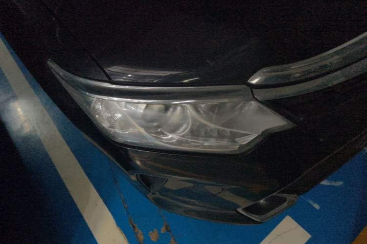 Used Toyota Camry 2016 2.0G 10th Anniversary Leading Edition Right Front Headlight