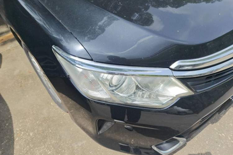Used Toyota Camry 2016 2.0E 10th Anniversary Elite Edition Right Front Headlight