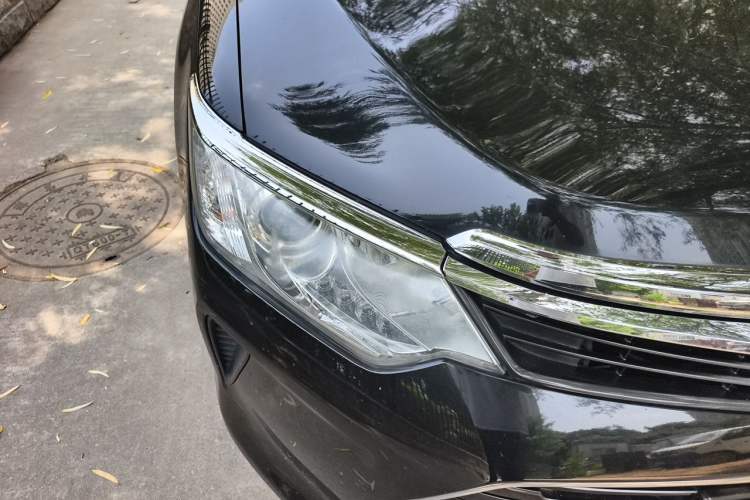 Used Toyota Camry 2016 2.0G 10th Anniversary Leading Edition Right Front Headlight
