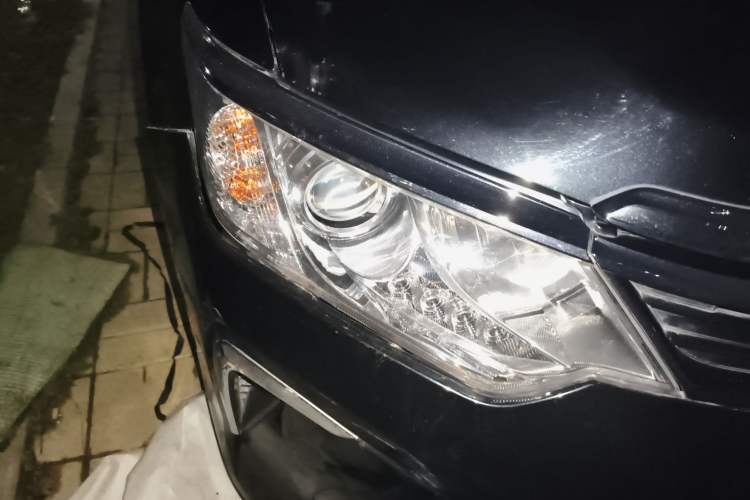 Used Toyota Camry 2016 2.0G 10th Anniversary Leading Edition Right Front Headlight