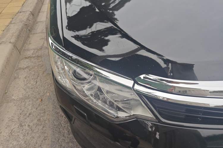 Used Toyota Camry 2016 Dual-Engine 2.5 HG 10th Anniversary Deluxe Navigation Edition Right Front Headlight