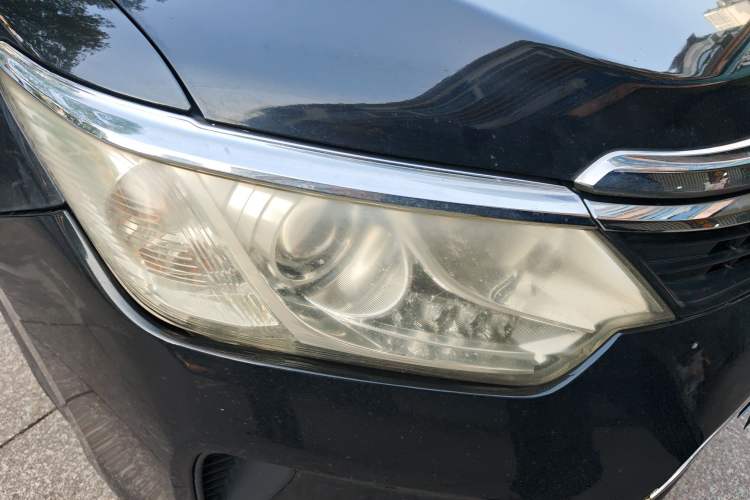 Used Toyota Camry 2016 2.0G 10th Anniversary Leading Edition Right Front Headlight