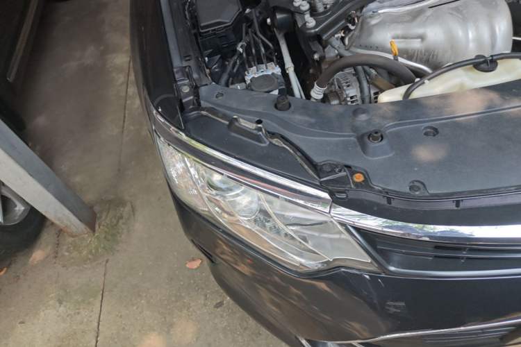 Used Toyota Camry 2016 2.0E 10th Anniversary Elite Edition Right Front Headlight