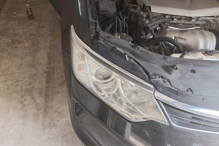 Used Toyota Camry 2016 2.0E 10th Anniversary Elite Edition Right Front Headlight