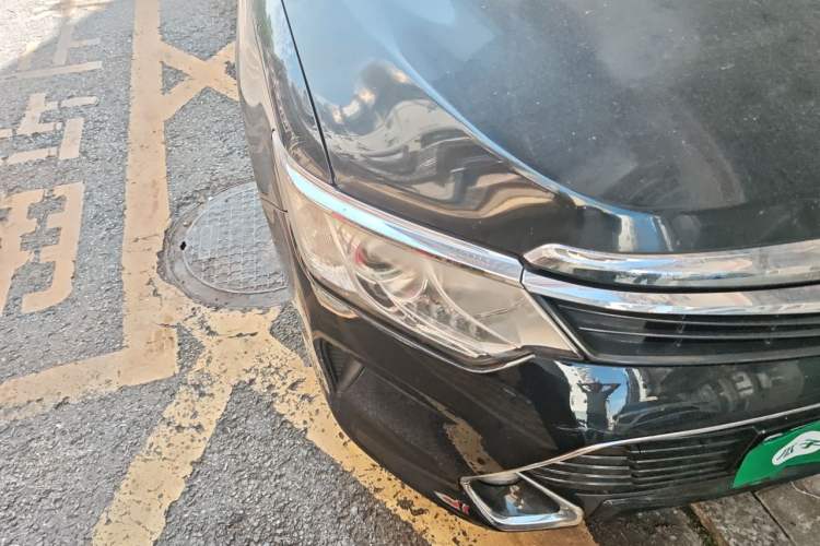 Used Toyota Camry 2016 2.0G 10th Anniversary Leading Edition Right Front Headlight