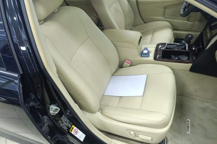Used Toyota Camry 2016 2.0G 10th Anniversary Leading Edition Right Front Seat