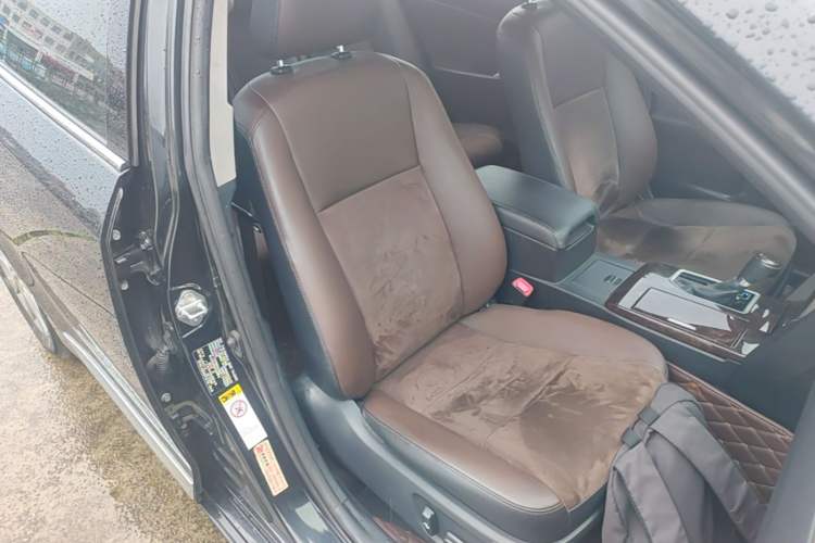 Used Toyota Camry 2016 2.0G 10th Anniversary Luxury Edition Right Front Seat
