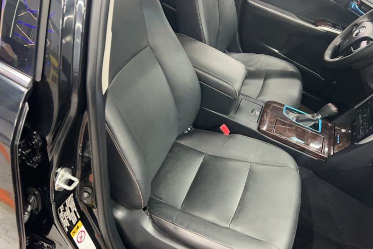 Used Toyota Camry 2016 2.0G 10th Anniversary Leading Edition Right Front Seat