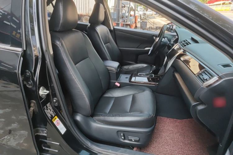 Used Toyota Camry 2016 2.0G 10th Anniversary Leading Edition Right Front Seat