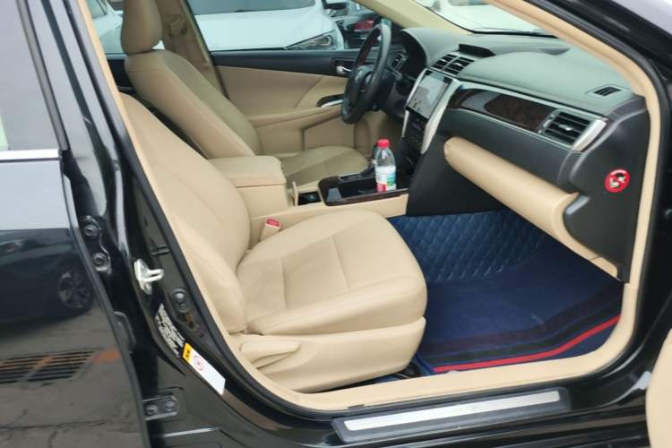 Used Toyota Camry 2016 2.0E 10th Anniversary Elite Edition Right Front Seat