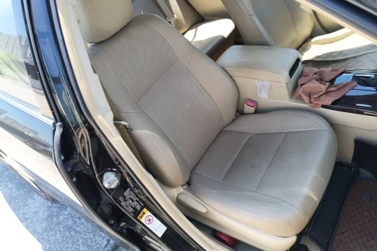 Used Toyota Camry 2016 2.0E 10th Anniversary Elite Edition Right Front Seat